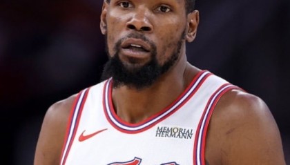 OB电竞app下载-杜兰特37岁后22场30+得分，罚球少于10次创NBA纪录|凯文·杜兰特|体育数据分析|凯文-杜兰特|命中率|球员_新浪体育_新浪新闻